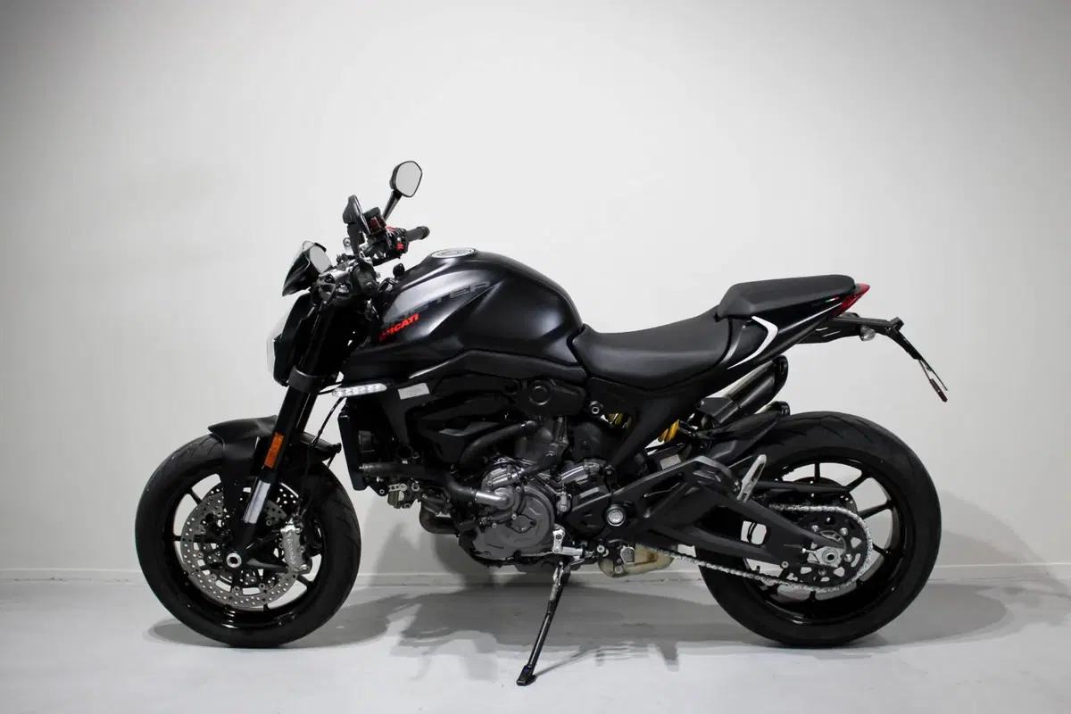 Ducati Monster 937 (2021 - 25) (4)
