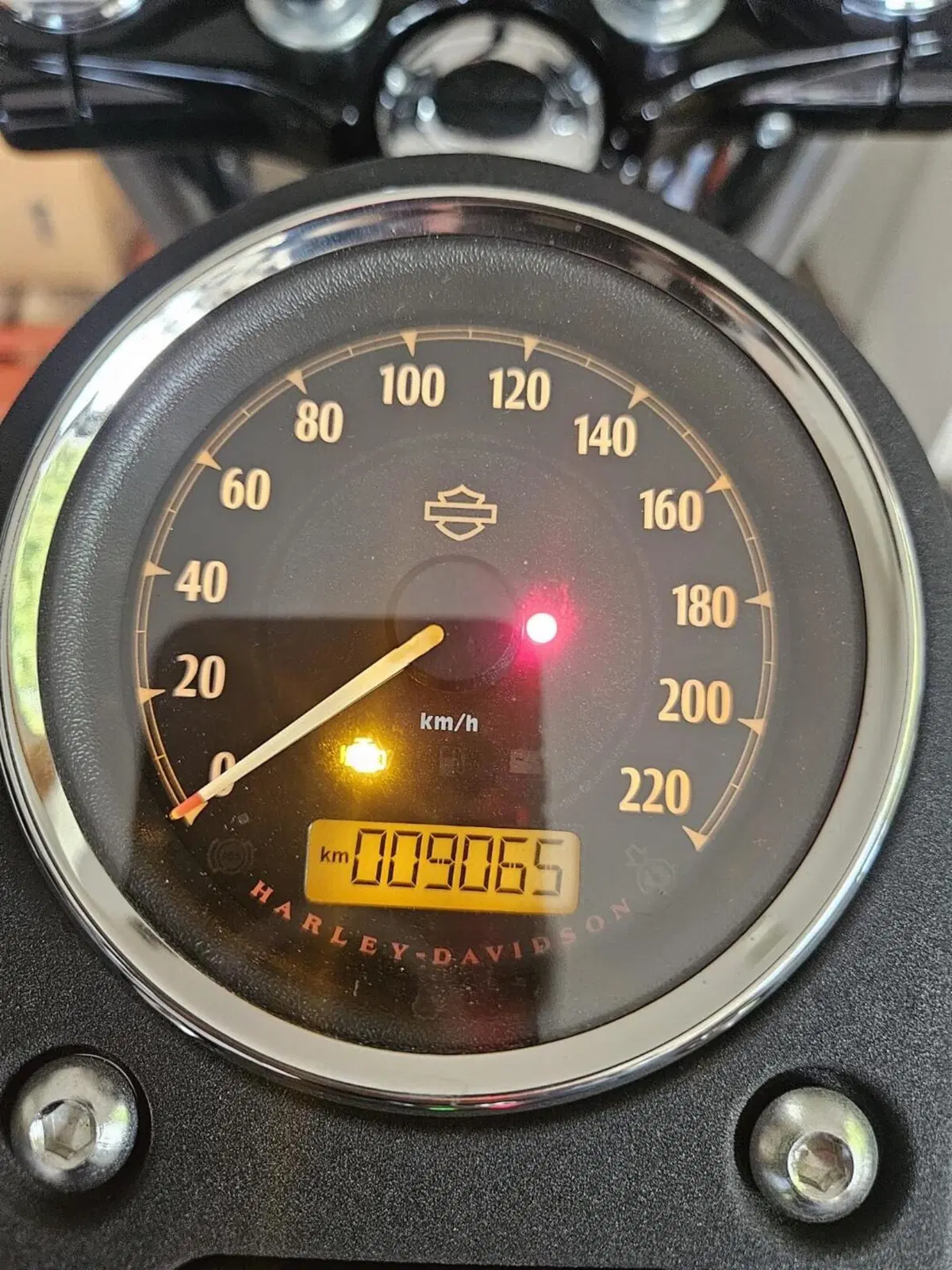 Harley-Davidson 1690 Street Bob (2017) - FXDB (3)