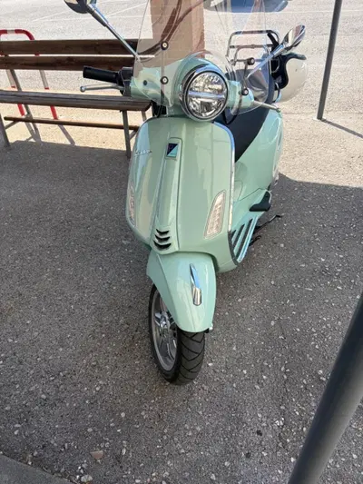 Vespa Primavera 125 (2024 - 25) usata