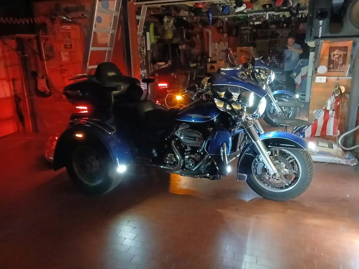 Harley-Davidson 107 Tri Glide Ultra Classic (2014 - 15) - FLHTCUTG (7)