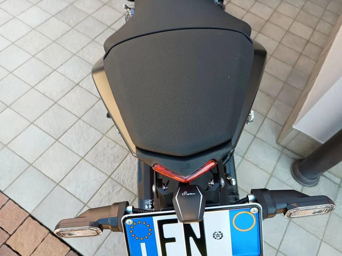 Suzuki GSX-8S (2025 - 26) (4)