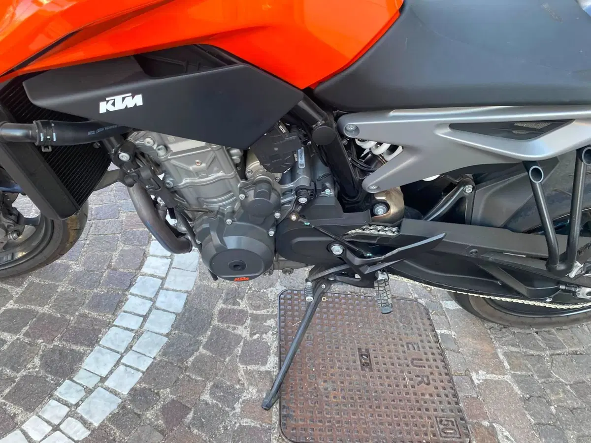 KTM 790 Duke L (2023 - 24) (8)