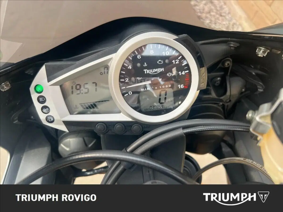 Triumph Daytona 675 (2006 - 08) (12)