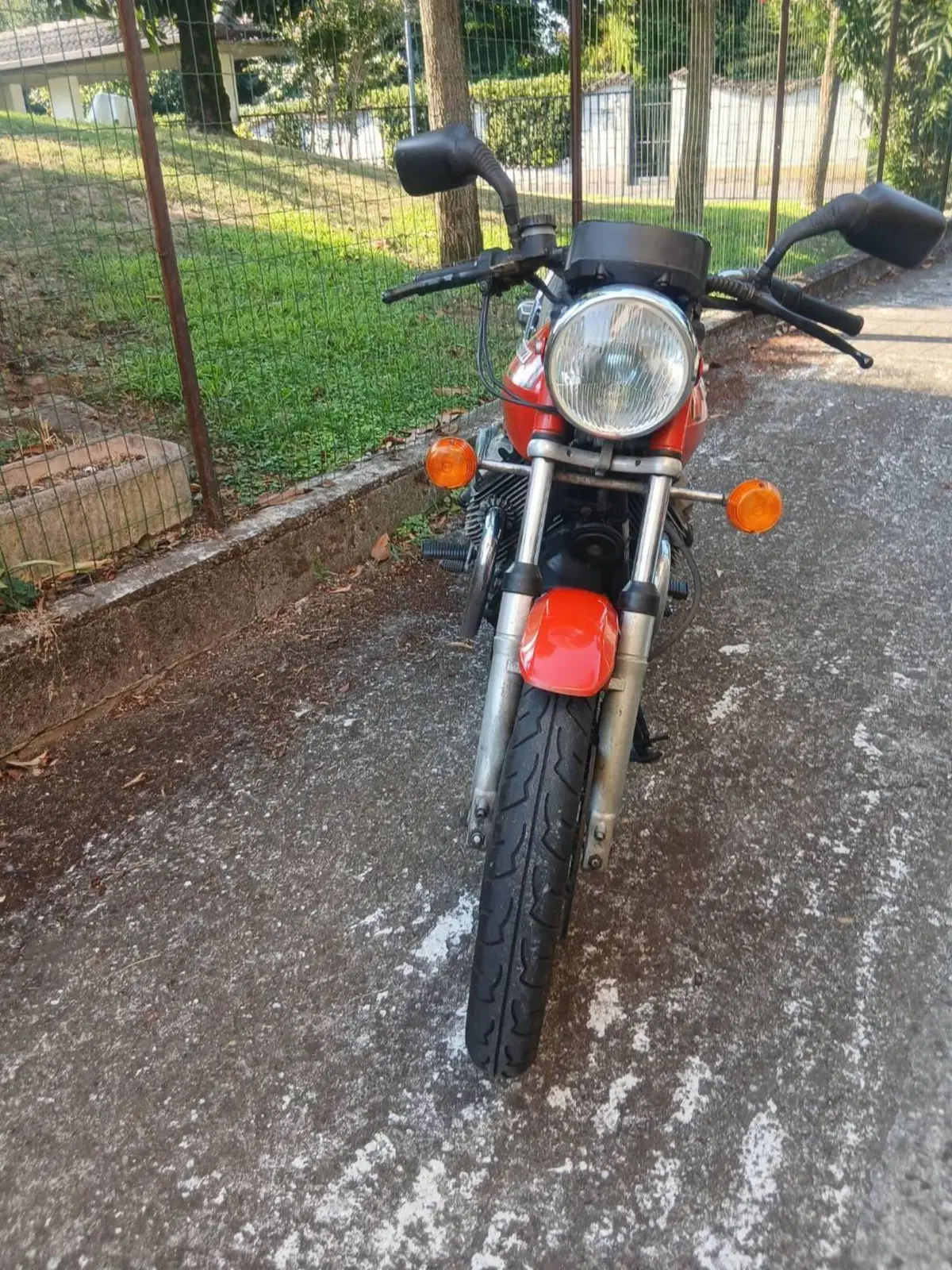 Moto Guzzi V35 ii (3)