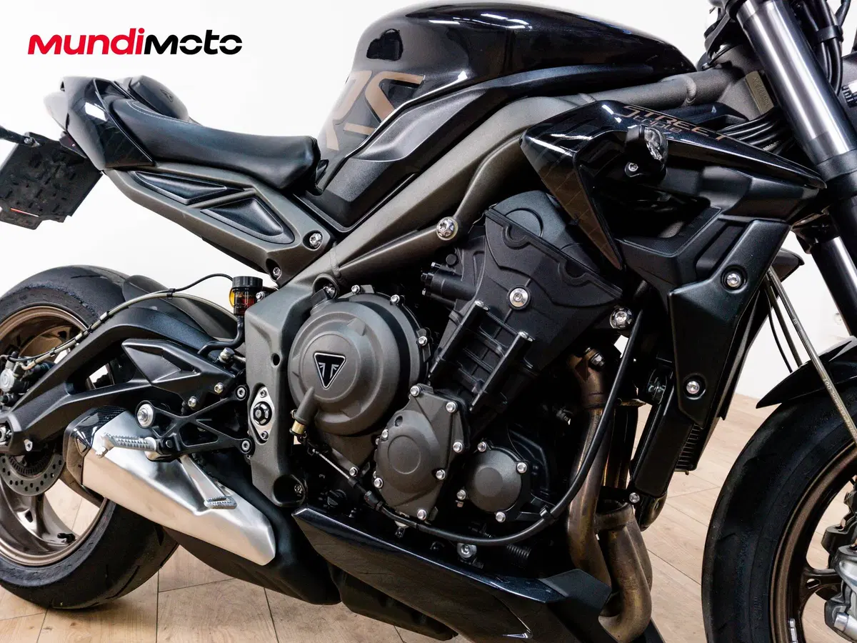 Triumph Street Triple 765 RS (2023 - 26) (4)