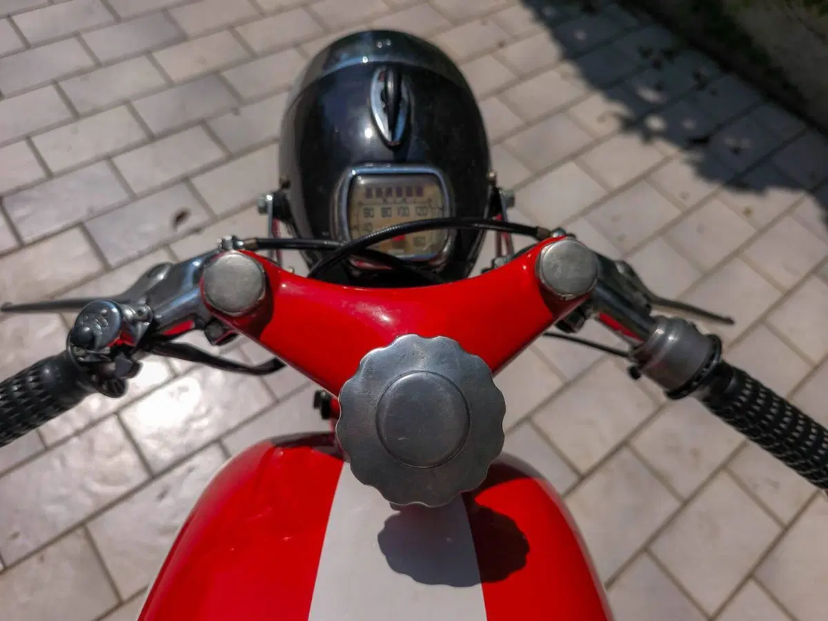 Aermacchi Harley-Davidson Ala Verde (6)