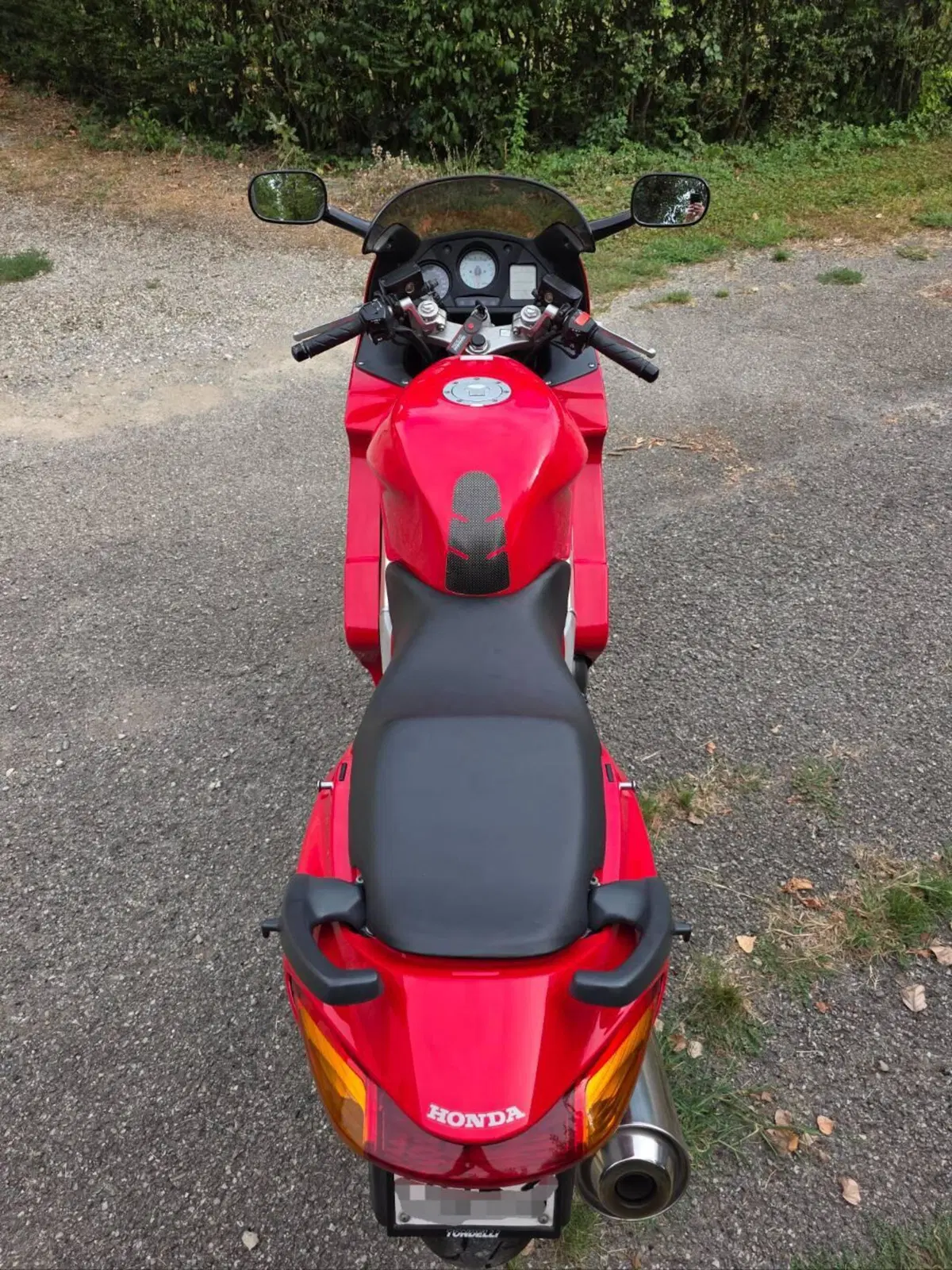 Honda VFR 800 (1998 - 01) (4)