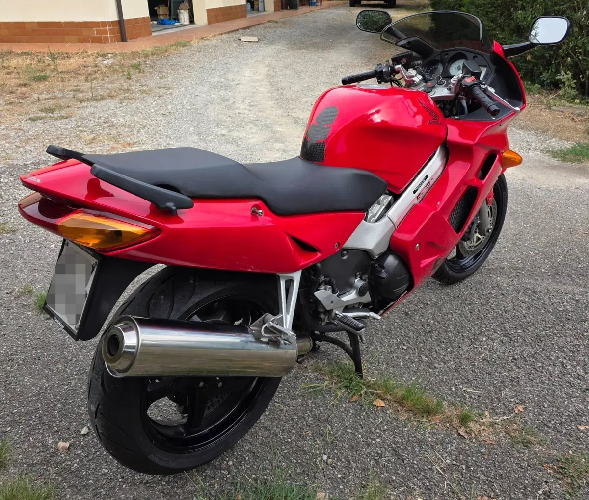 Honda VFR 800 (1998 - 01) (5)