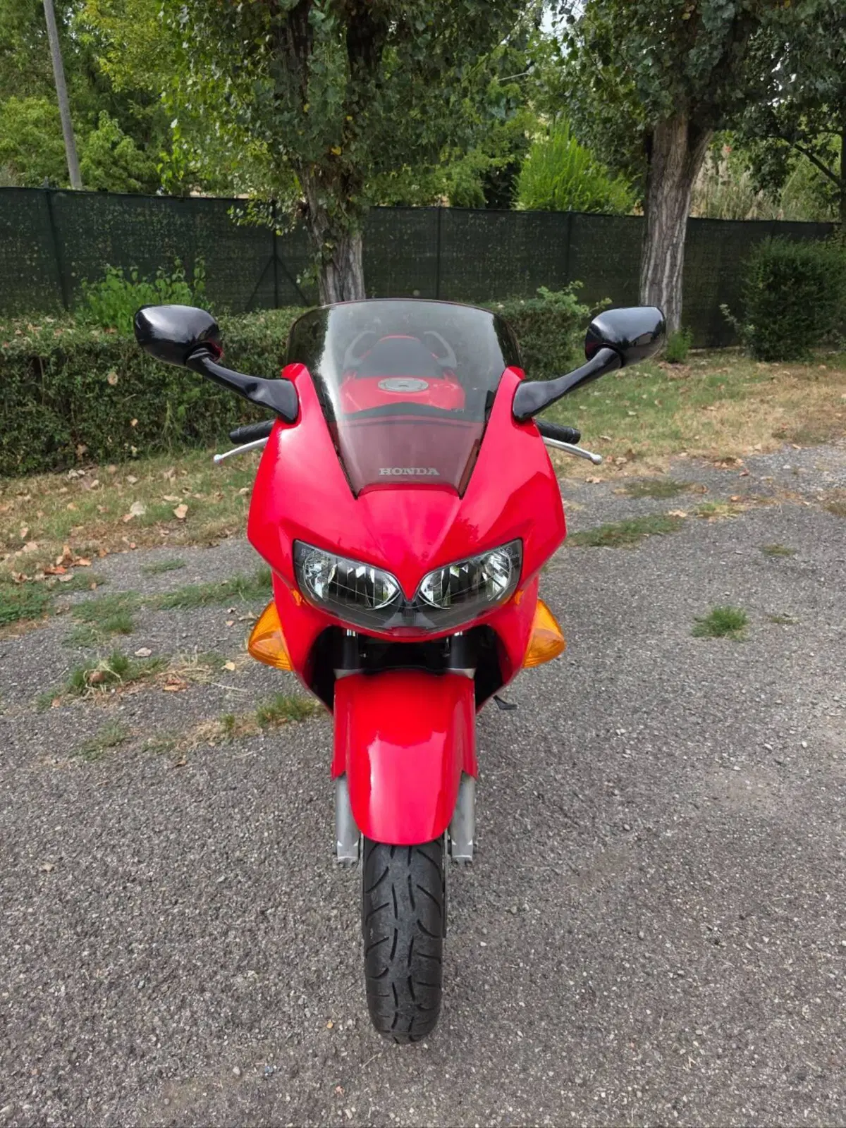 Honda VFR 800 (1998 - 01) (8)