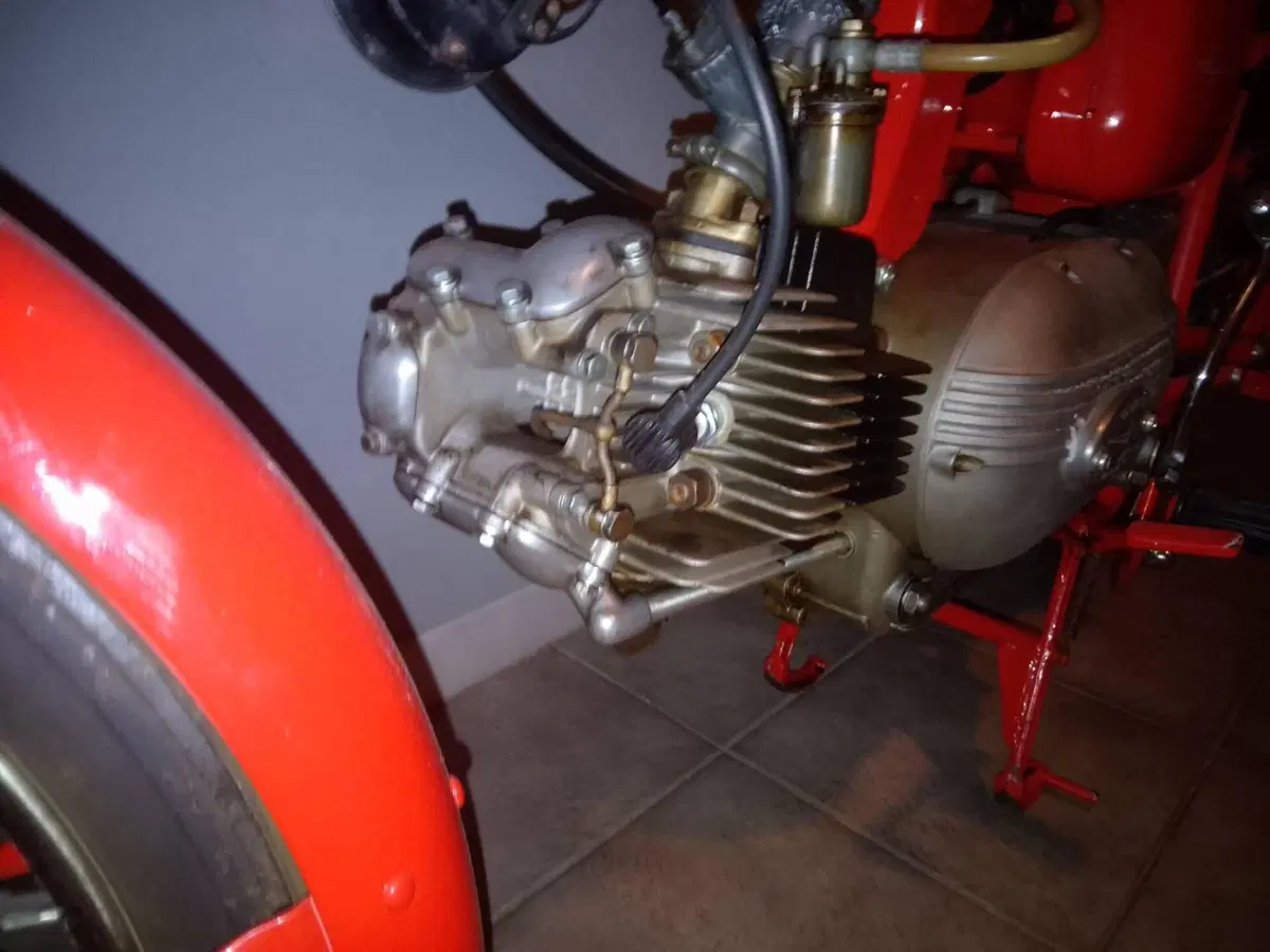 Aermacchi Harley-Davidson Ala Verde (17)