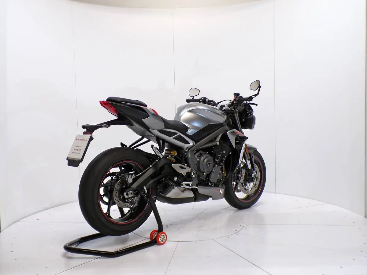 Triumph Street Triple RS (2020 - 22) (6)