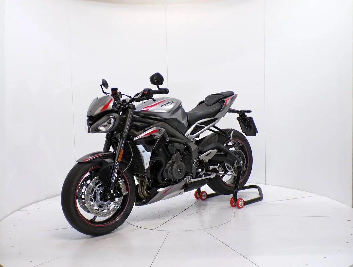 Triumph Street Triple RS (2020 - 22) (3)