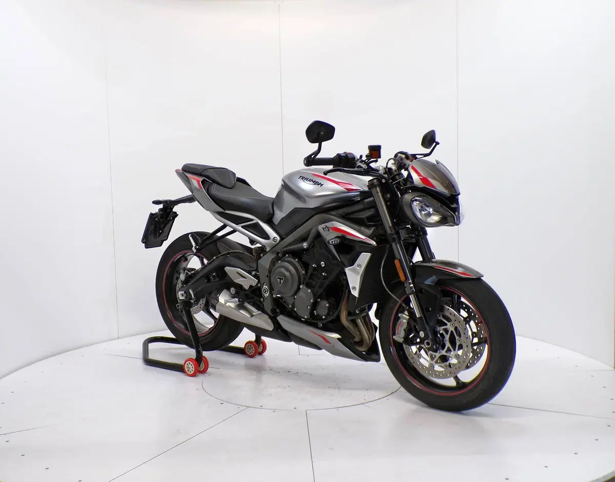 Triumph Street Triple RS (2020 - 22) (2)