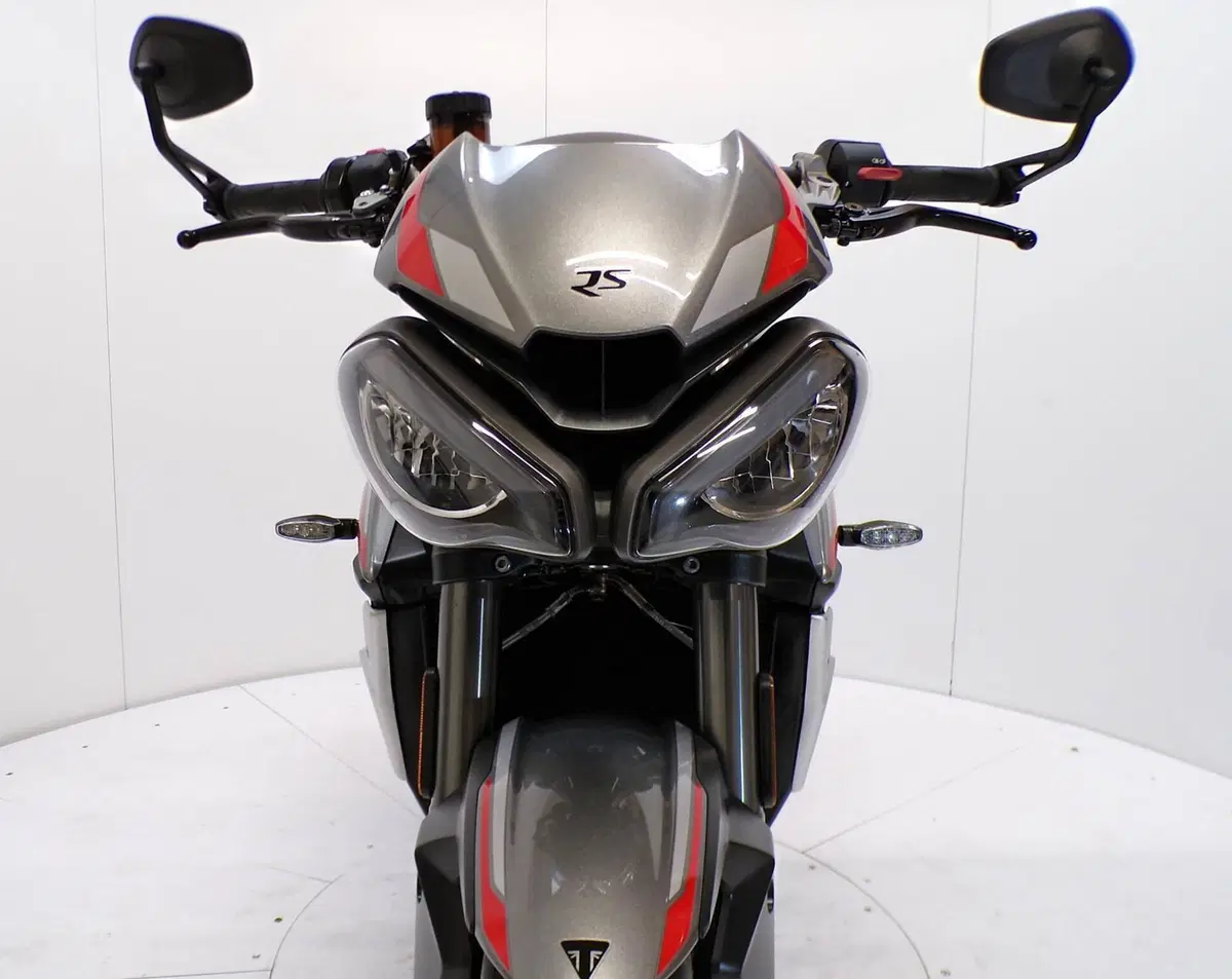 Triumph Street Triple RS (2020 - 22) (9)