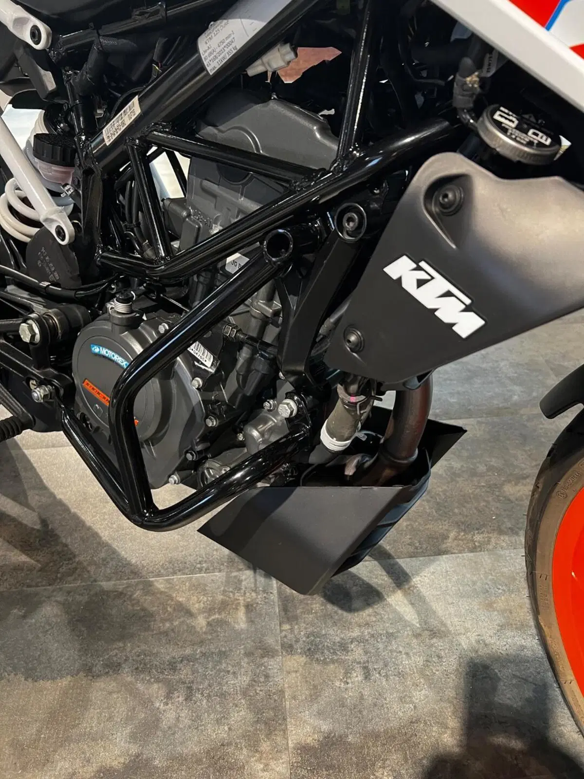 KTM 125 Duke (2024 - 25) (3)