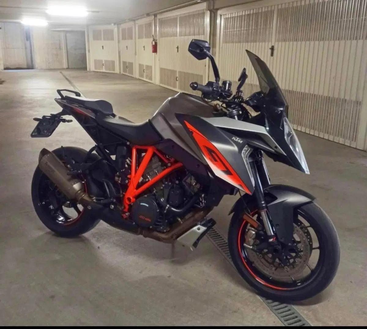 KTM 1290 Super Duke GT ABS (2016 - 18)