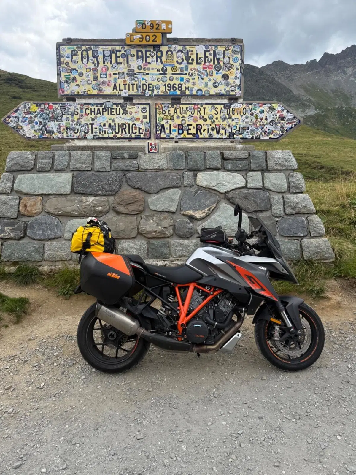 KTM 1290 Super Duke GT ABS (2016 - 18) (3)