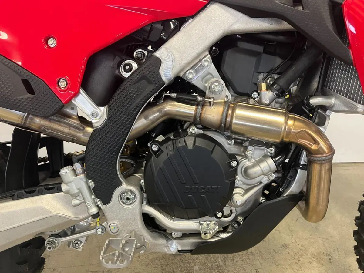 Ducati Desmo450 EDS (2026) (9)