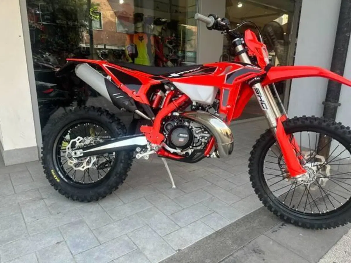 Betamotor RR X-PRO 300 2T Enduro (2027) (3)