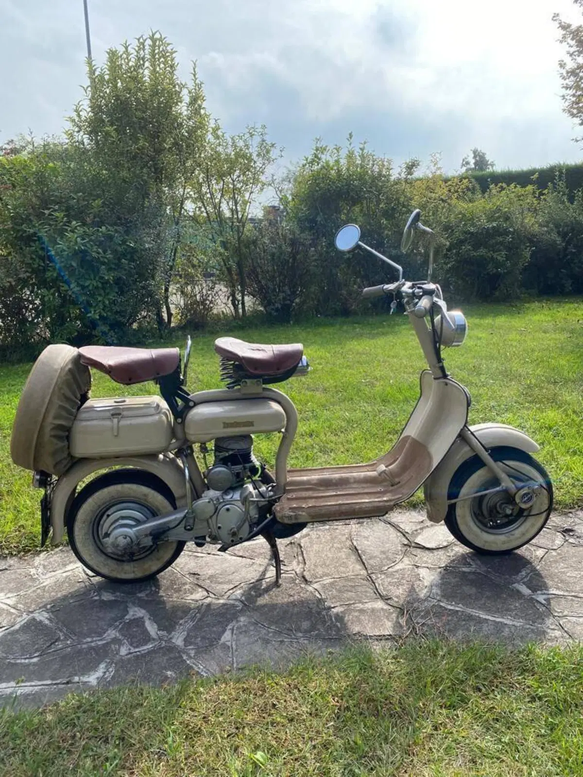 Innocenti lambretta 125 (6)