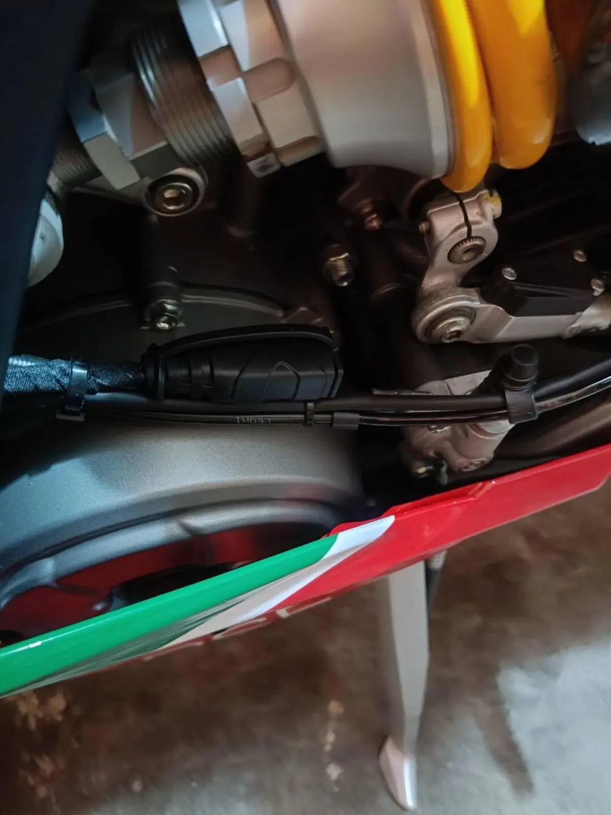 Ducati Panigale V2 Bayliss 1st Championship 20th Anniversary (2021 - 24) (7)