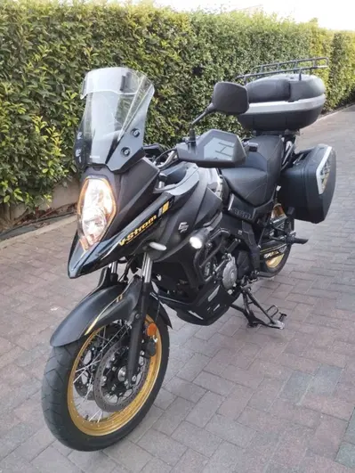 Suzuki V-Strom 650XT (2021 - 25) usata