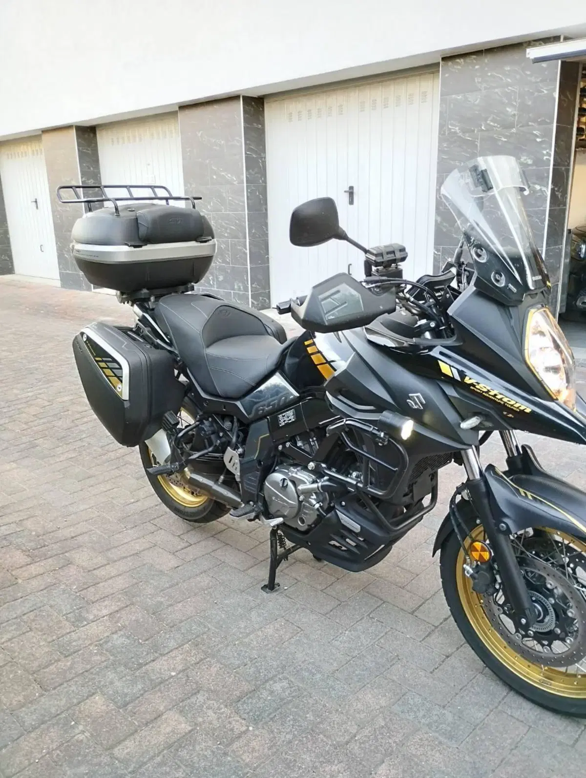 Suzuki V-Strom 650XT (2021 - 25) (3)