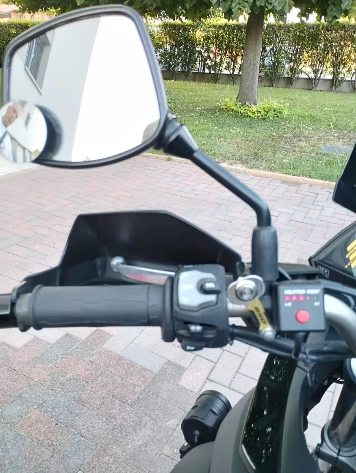 Suzuki V-Strom 650XT (2021 - 25) (6)