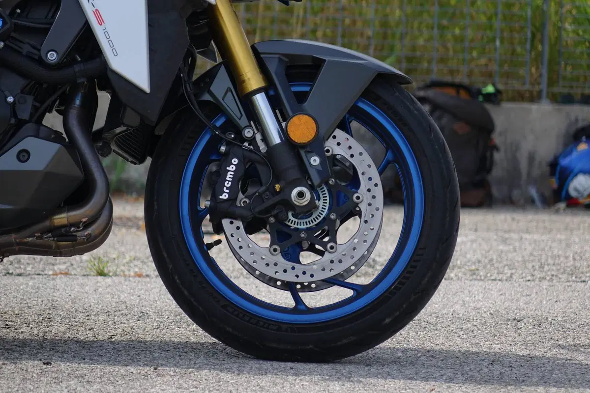 Suzuki GSX-S1000 (2021 - 25) (13)