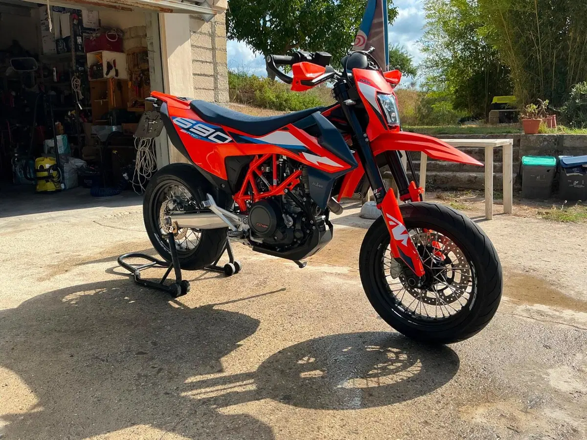 KTM 690 SMC R (2023 - 25)
