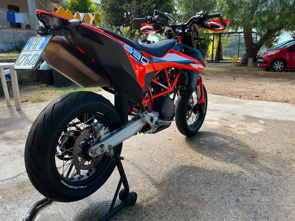 KTM 690 SMC R (2023 - 25) (5)