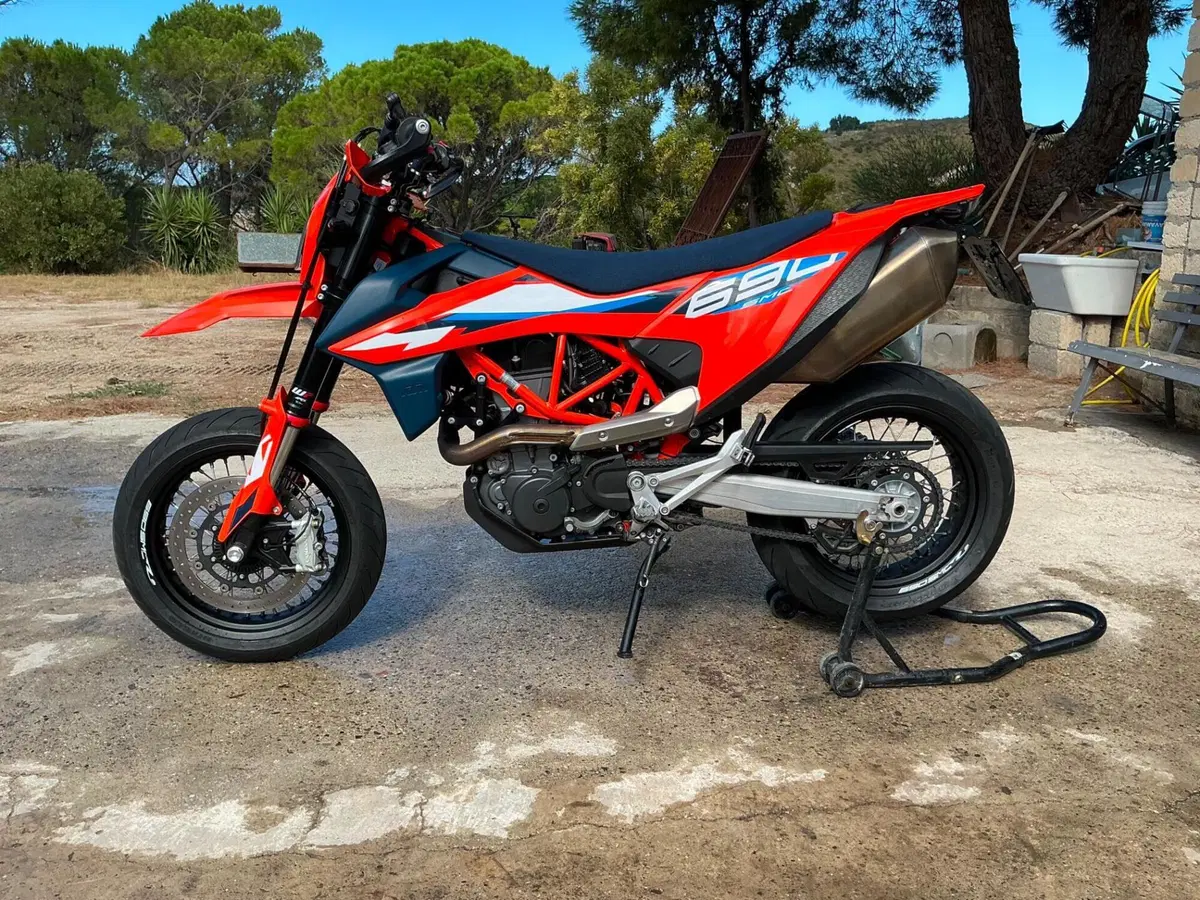 KTM 690 SMC R (2023 - 25) (8)