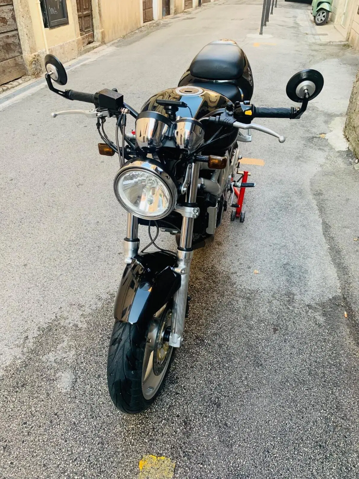 Suzuki SV 650 (1999 - 02) (2)