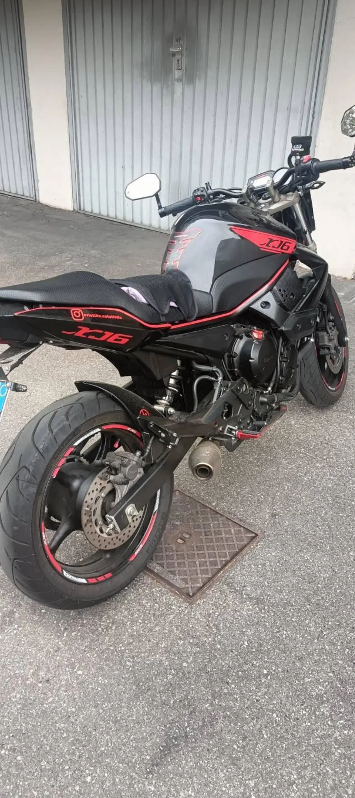 Yamaha XJ6 (2008 - 15)