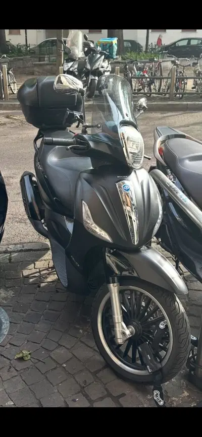 Piaggio Beverly 300 i.e. Police ABS-ASR (2017 - 20) usata