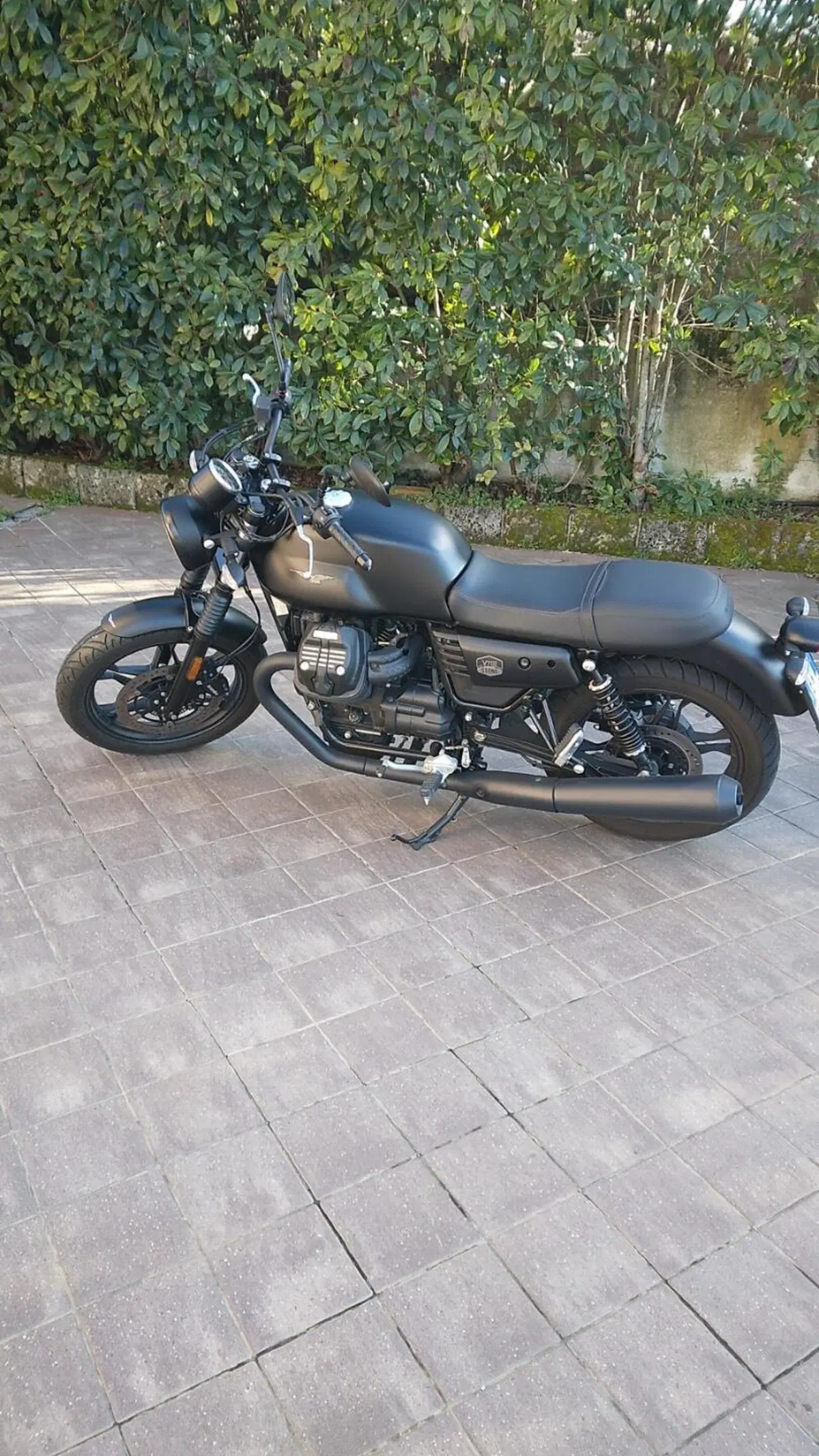 Moto Guzzi V7 III Stone (2017 - 20)