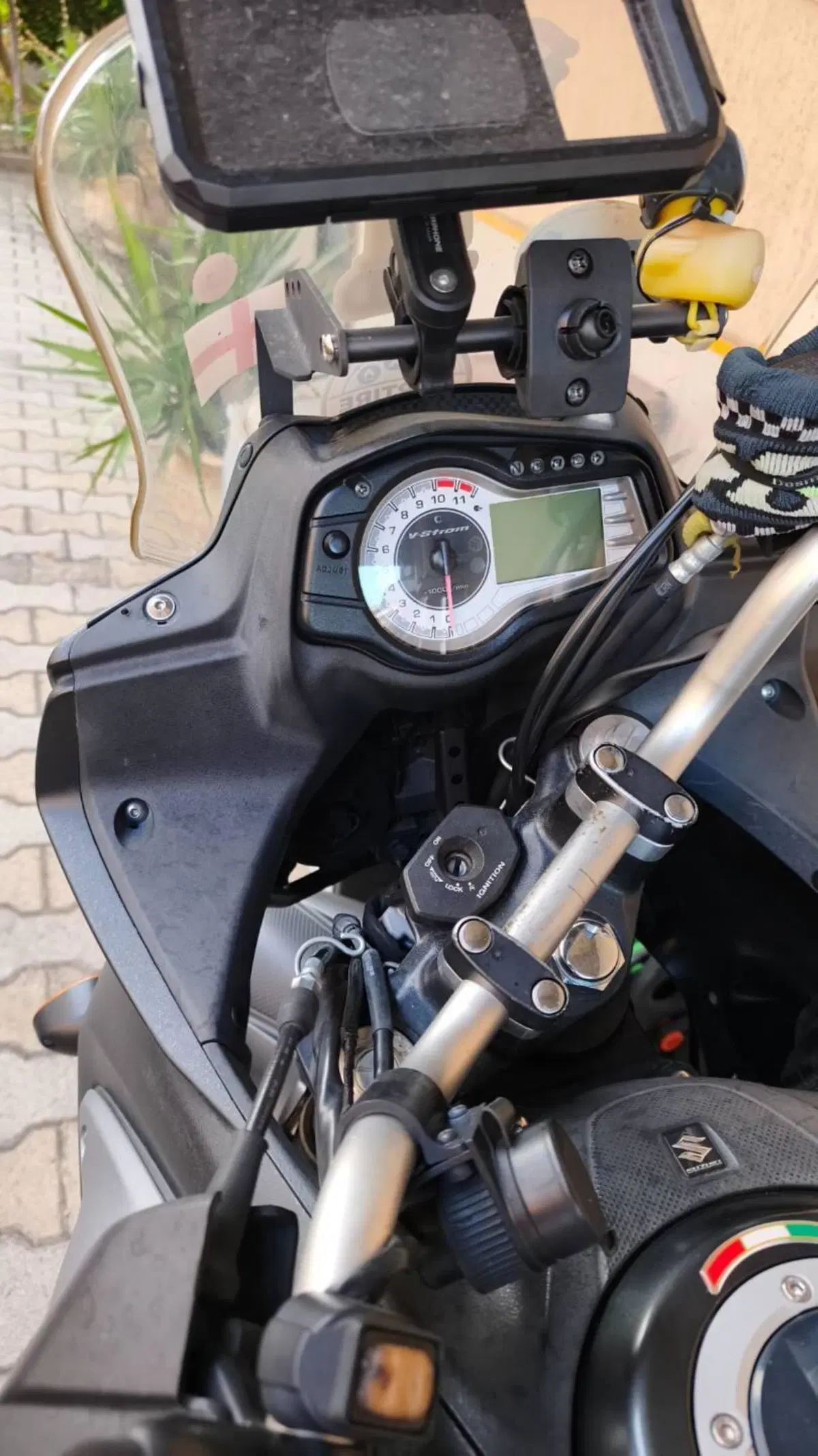 Suzuki V-Strom 650 ABS (2011 - 17) (3)