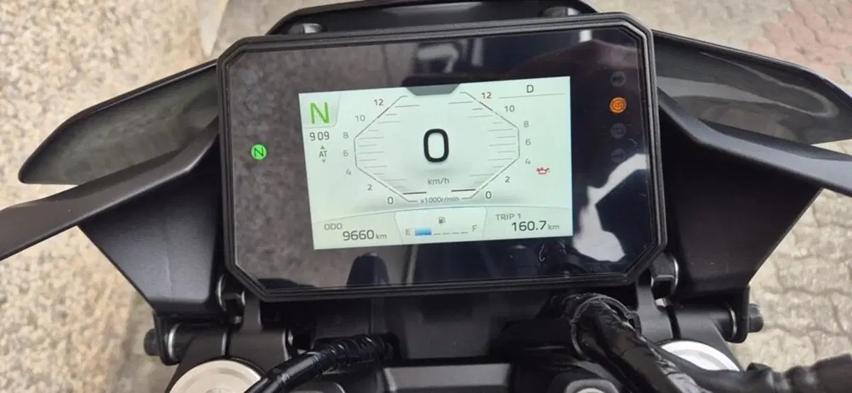 Yamaha MT-07 Y-AMT (2025 - 26) (8)