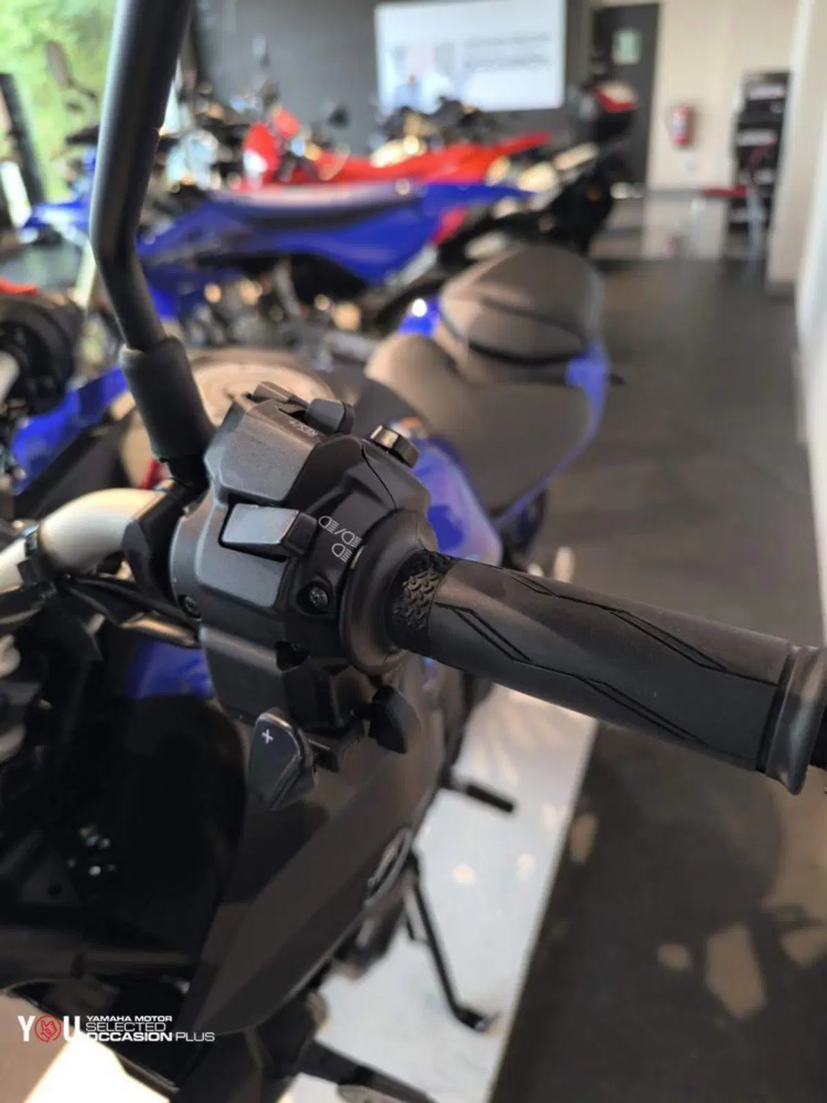 Yamaha MT-07 Y-AMT (2025 - 26) (5)