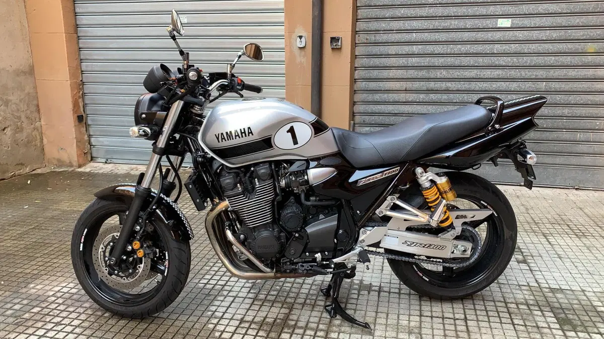 Yamaha XJR 1300 (2006 - 14) (3)
