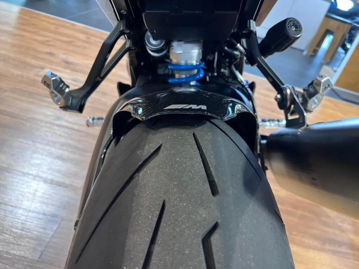 Bmw M 1000 XR (2024 - 27) (14)
