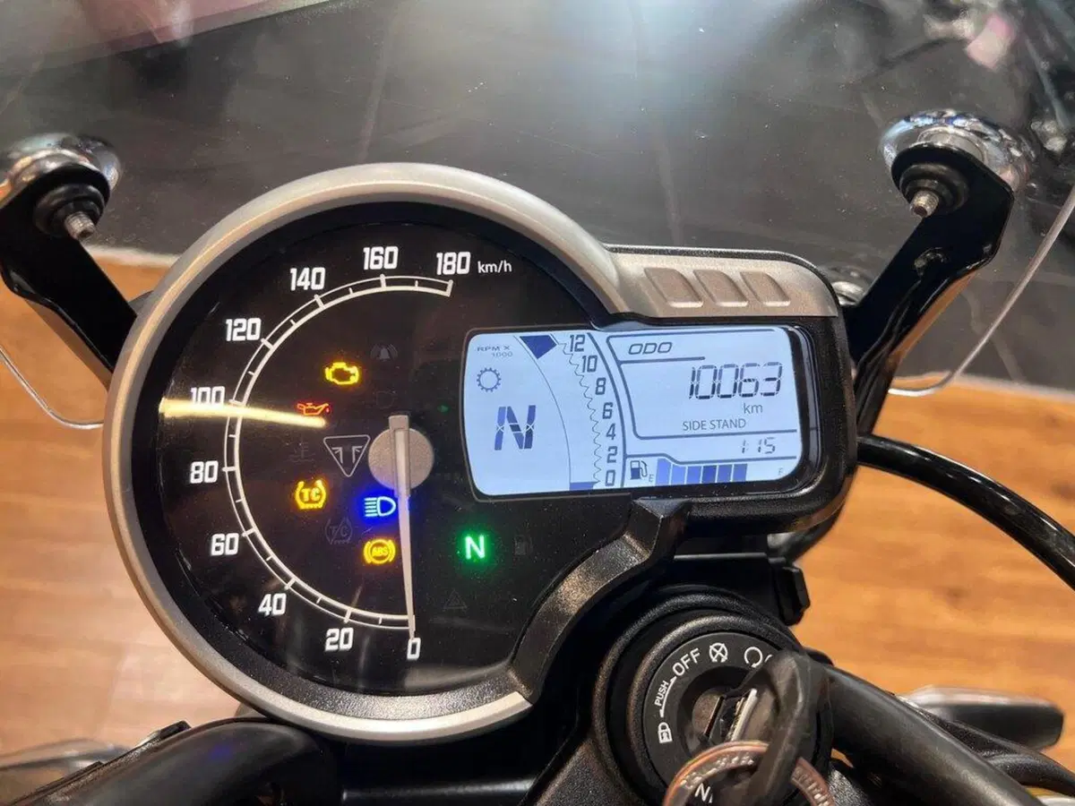 Triumph Speed 400 (2024 - 26) (8)