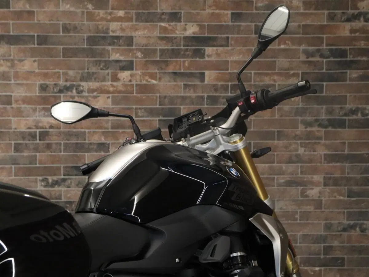 Bmw R 1250 R (2021 - 25) (9)