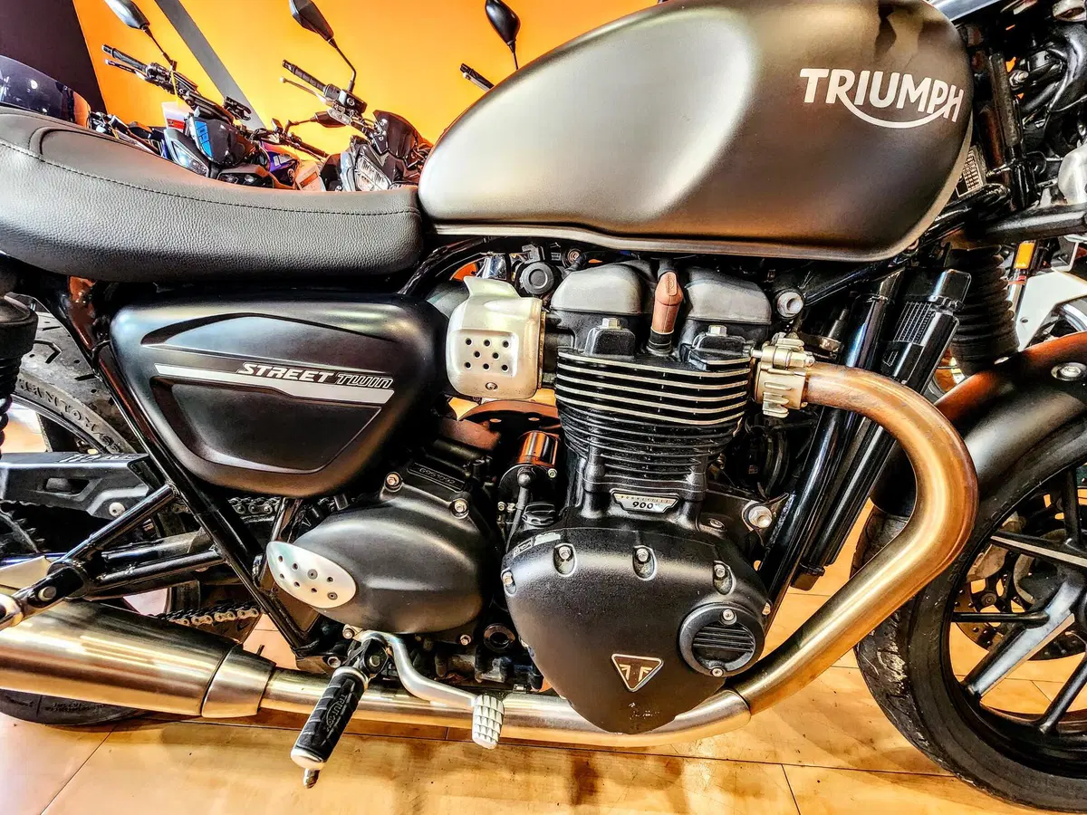 Triumph Street Twin 900 (2019 - 20) (8)