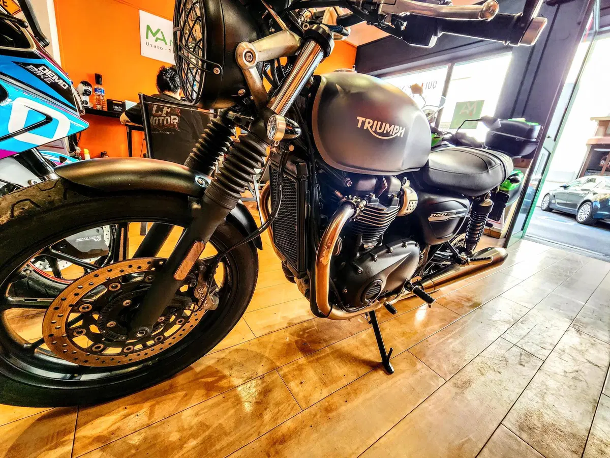 Triumph Street Twin 900 (2019 - 20) (10)