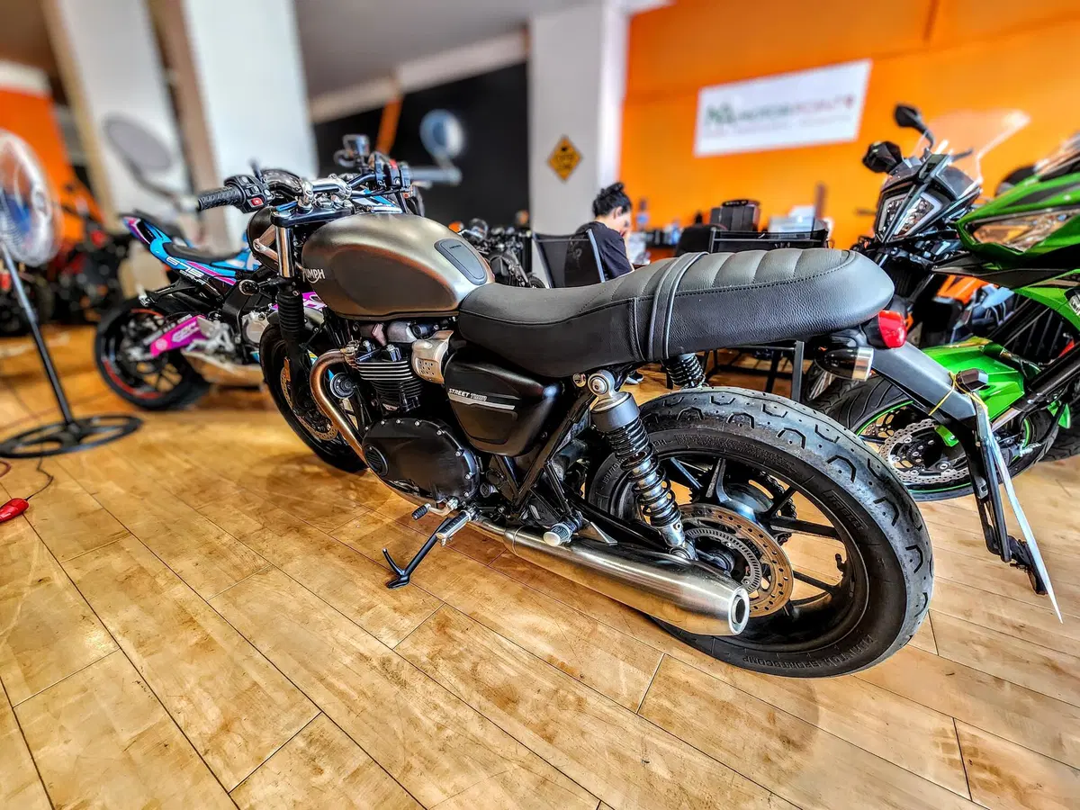 Triumph Street Twin 900 (2019 - 20) (11)