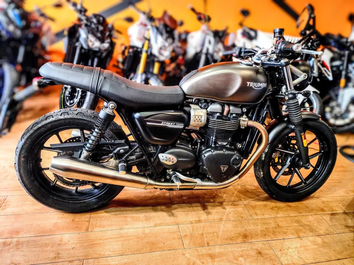 Triumph Street Twin 900 (2019 - 20) (16)