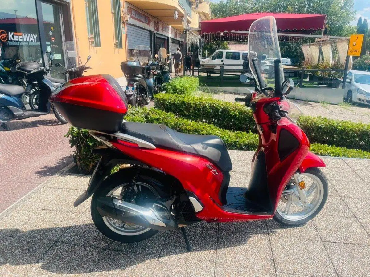 Honda SH 150i (2017 - 19) (8)