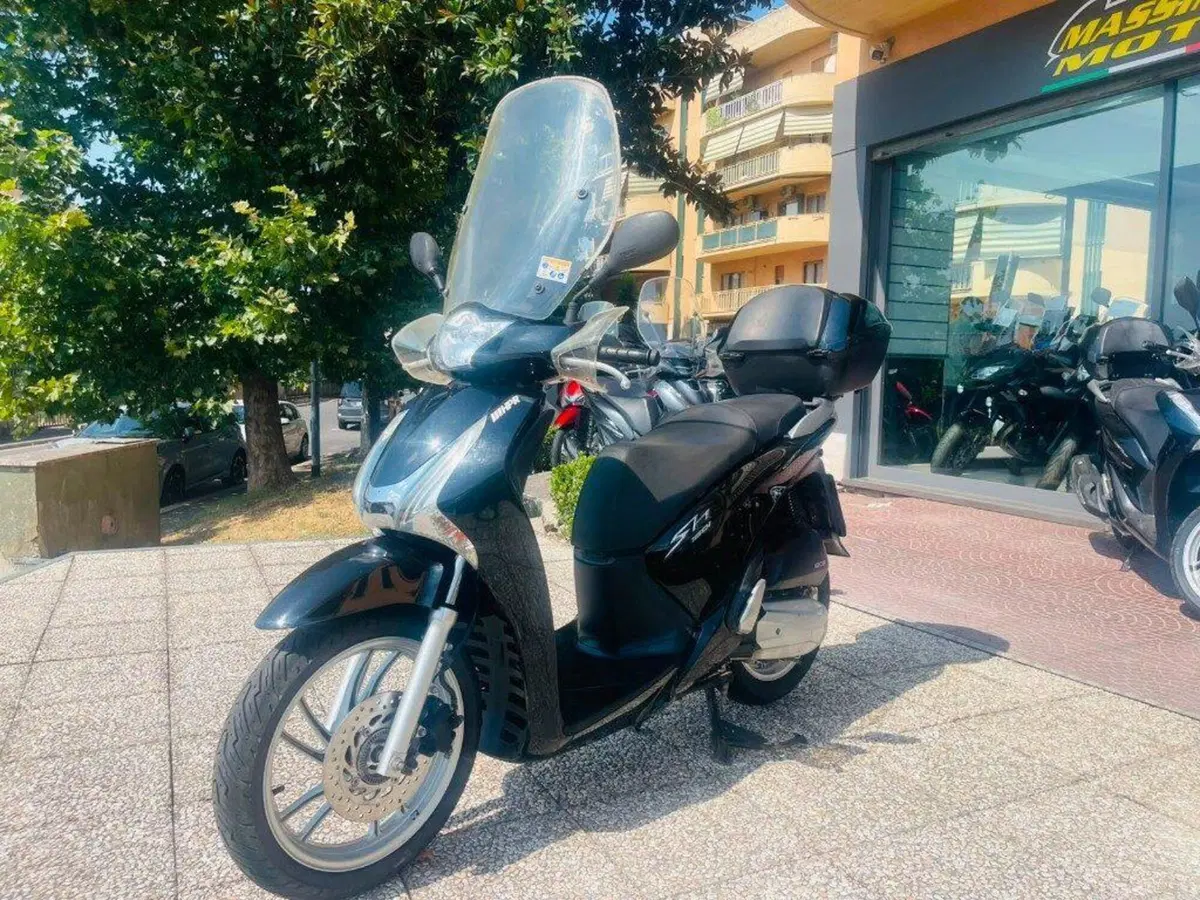 Honda SH 150i ABS (2013 - 16) (9)