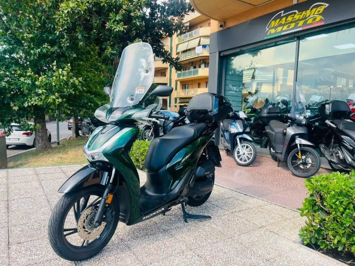 Honda SH 150i Vetro (2024 - 25) (5)